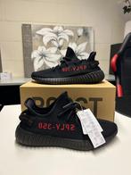 Yeezy 350 Boost V2 Black Red maat 44 | US 10, Kleding | Heren, Schoenen, Zwart, Nieuw, Ophalen of Verzenden, Sneakers of Gympen