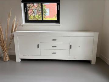 Eikenhout dressoir/kast  
