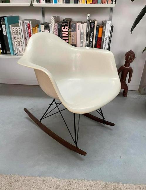 Originele Eames RAR rocking chair - Herman Miller, Huis en Inrichting, Fauteuils, Zo goed als nieuw, Ophalen of Verzenden