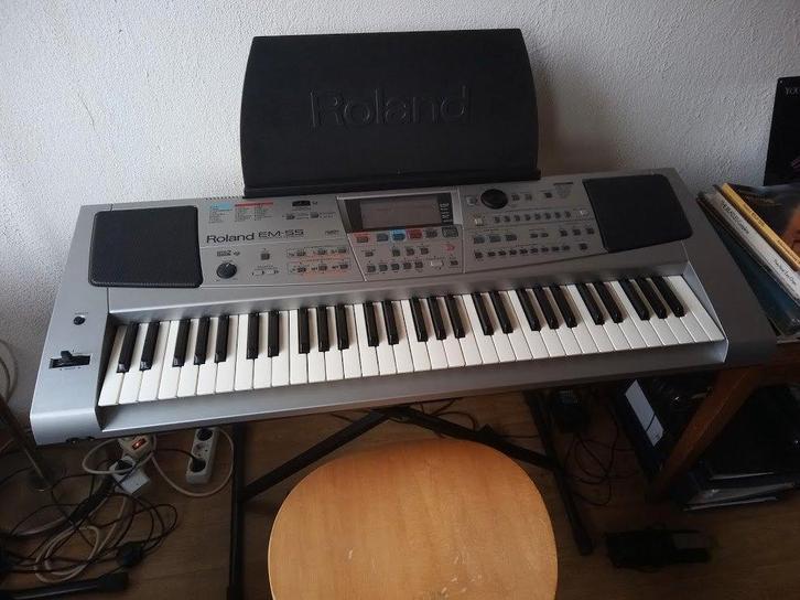 Roland EM-55, Muziek en Instrumenten, Keyboards, Gebruikt, 61 toetsen, Roland, Aanslaggevoelig, Midi-aansluiting, Ophalen
