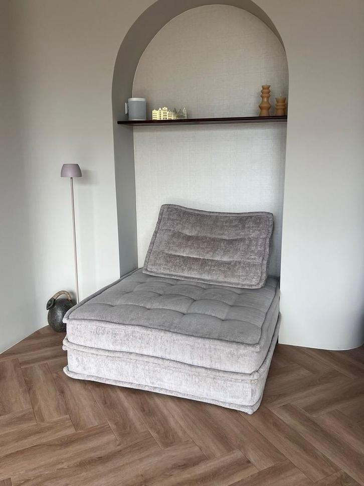 Riviera Maison -Lounge bank (1,5 persoons) - grijs, Huis en Inrichting, Banken | Bankstellen, Gebruikt, Rechte bank, Tweepersoons