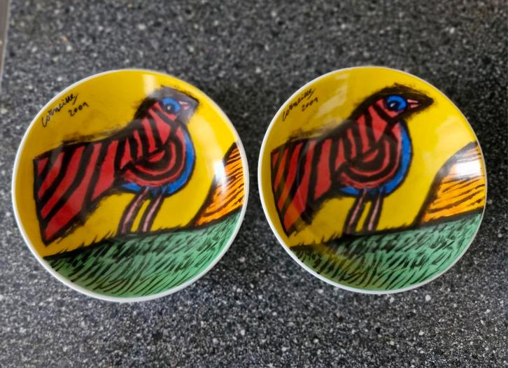 Twee Schaaltjes Corneille 2001, Huis en Inrichting, Keuken | Servies, Zo goed als nieuw, Schaal of Schalen, Overige stijlen, Ophalen of Verzenden