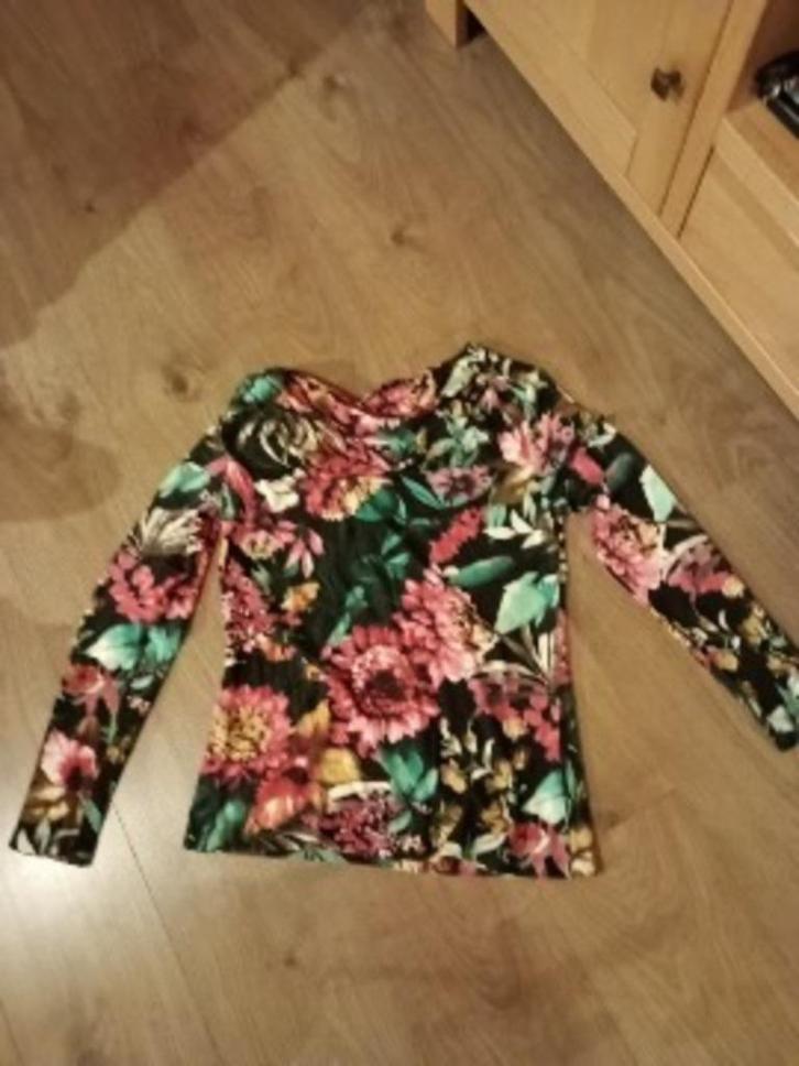 Mooie kleurige longsleeve mt XL, Kleding | Dames, Tops, Zo goed als nieuw, Maat 46/48 (XL) of groter, Overige kleuren, Lange mouw