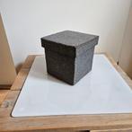 Grijs vilten kartonnen mand (20x20x20 cm), Overige materialen, Gebruikt, Mand, Vierkant