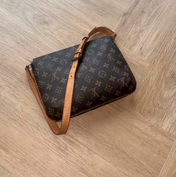 Louis Vuitton Musette Tango GM Monogram (1998) beschikbaar voor biedingen