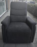 Te Koop: Zwart gestoffeerde fauteuil, 75 tot 100 cm, Minder dan 75 cm, Zo goed als nieuw, Hout