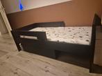 Mooi peuterbed, Huis en Inrichting, Slaapkamer | Bedden, Gebruikt, Eenpersoons, Zwart, Ophalen of Verzenden