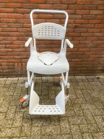 Etac po-Douchestoel in hoogte verstelbaar beschikbaar voor biedingen
