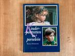 Kinderportretten in porselein - Rinus Morsink, Ophalen of Verzenden, Zo goed als nieuw