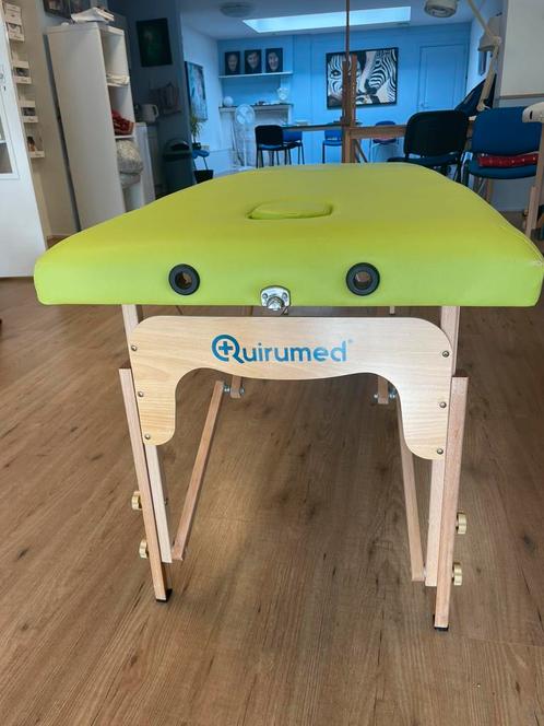 Behandeltafel - massagetafel Quirumed, Sport en Fitness, Gezondheidsproducten en Wellness, Overige typen, Ophalen