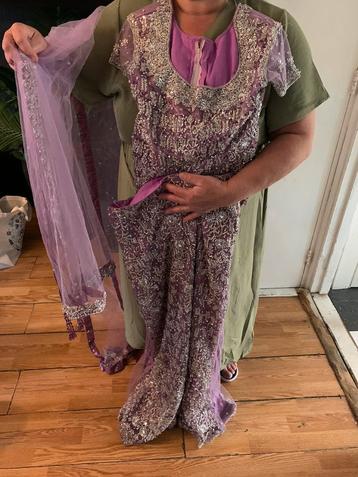 Hindoestaanse/ Indiaase kleding Ghagra choli Paars lila beschikbaar voor biedingen