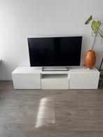 Witte IKEA tv-meubel met witte hoogglans deurtjes en lade, Huis en Inrichting, Kasten | Televisiemeubels, Ophalen, 150 tot 200 cm