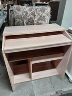Mooi z.g.a.n. Ikea bureau / computermeubel, Ophalen, Zo goed als nieuw