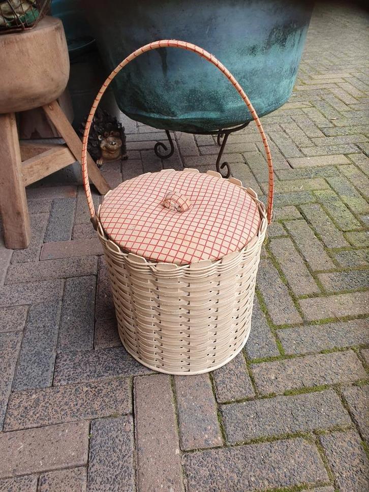 Oma's naaimand/naaispullen mand/retro mand, Antiek en Kunst, Curiosa en Brocante, Ophalen of Verzenden