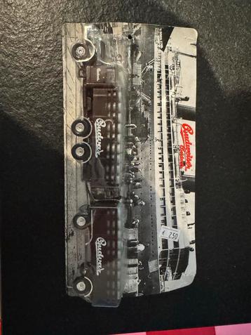 Budweiser Truck Model - Nieuwstaat beschikbaar voor biedingen