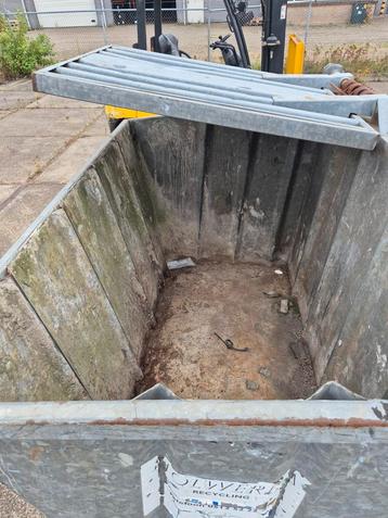 Stalen Container 2500 liter beschikbaar voor biedingen