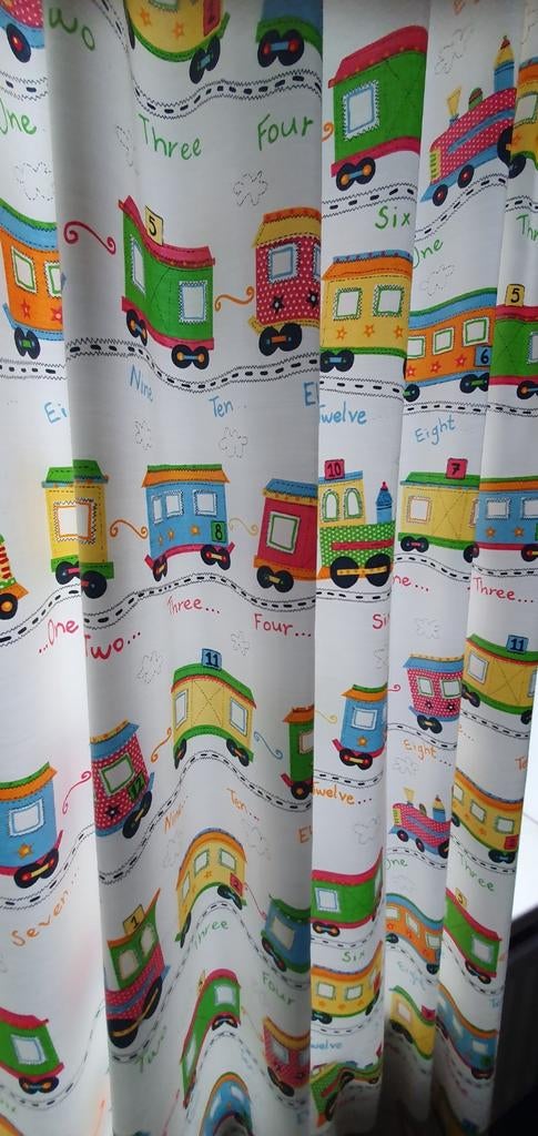 Gordijn 140cm breed bij 230 cm hoog, Ophalen of Verzenden, Zo goed als nieuw, 100 tot 150 cm, 200 cm of meer