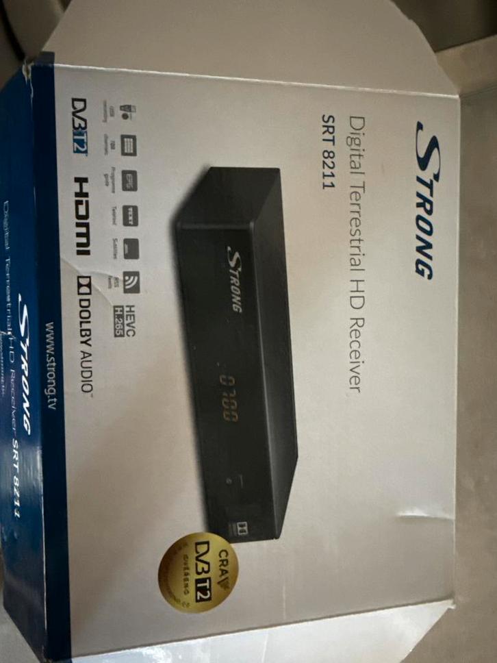 Strong SRT 8211 Digitale Ontvanger, Audio, Tv en Foto, Decoders en Harddiskrecorders, Zo goed als nieuw, Decoder, Ophalen of Verzenden