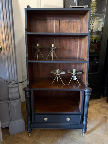 Klein antiek boekenkastje, oude boekenkast vintage kast VdlM beschikbaar voor biedingen