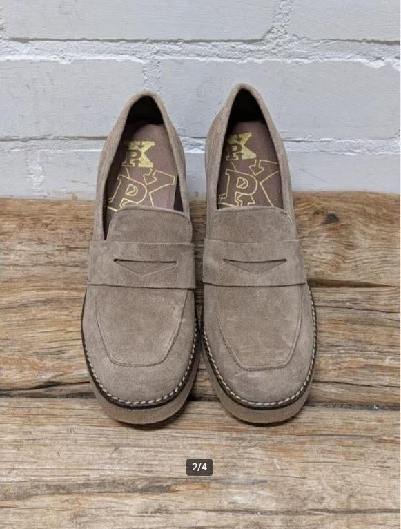 PostXchange - Suedeleren pumps maat 39 - Nieuw €104,95, Kleding | Dames, Schoenen, Pumps, Overige kleuren, PostXchange, Nieuw