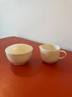 ARABIA Finland Domino suikerpot en melkkannetje, Huis en Inrichting, Overige typen, Ophalen of Verzenden, Zo goed als nieuw, Effen