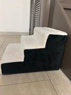 Honden trap stof, Ophalen, Zo goed als nieuw