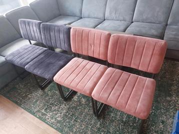 Eetafelstoelen set beschikbaar voor biedingen