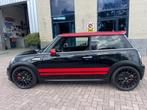 Mini Mini 1.6 Cooper- S uitvoering- rode details- airco, Voorwielaandrijving, Euro 5, Gebruikt, 4 cilinders