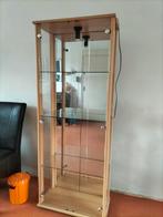 Vitrine kast in de kleur ahorn, Ophalen, Zo goed als nieuw, 25 tot 50 cm, 150 tot 200 cm