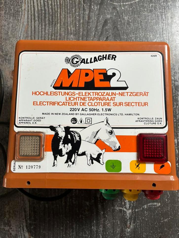 Gallagher lichtnetapparaat / schrikdraadapparaat, Dieren en Toebehoren, Stalling en Weidegang