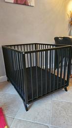 Bopita Retro zwart + matras, Kinderen en Baby's, Boxen, Ophalen, Zo goed als nieuw, Rechthoekig, In hoogte verstelbaar
