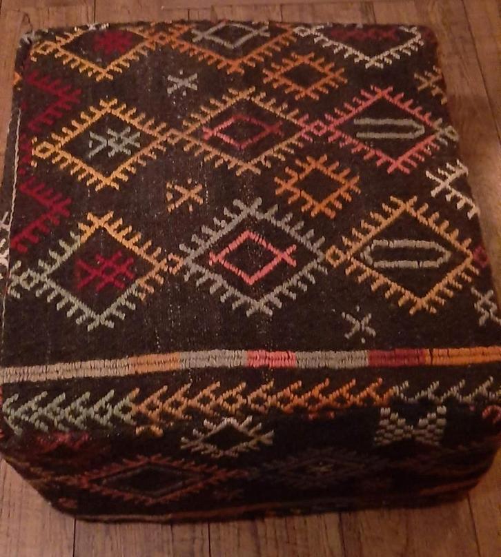 Turkse Kelim Poef 60x60x30 cm - Met Vulling, Huis en Inrichting, Banken | Voetenbanken en Poefen, Nieuw, 50 tot 75 cm, 50 tot 75 cm