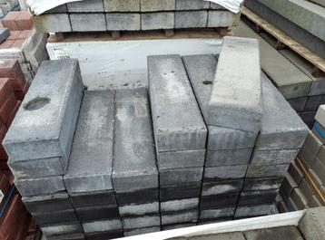 Beton bielzen - 11x20x70cm - €5 per stuk! - 154 stuks beschikbaar voor biedingen
