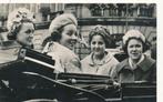 26 De prinsessen in de rijtoer 30 april 1962 Leidseplein Am, Ophalen of Verzenden, Nederland, Kaart, Foto of Prent