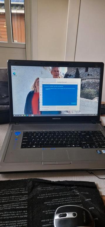 Medion Akoya P8612 Laptop 18,4inch beschikbaar voor biedingen