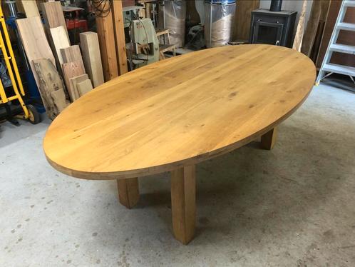 Ovalen eiken eettafel 240x120, Huis en Inrichting, Tafels | Eettafels, Gebruikt, 100 tot 150 cm, 200 cm of meer, Vijf personen of meer
