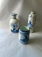 3 Delfts Blauw voorwerpen - kruikje, mok, stolpfles, Antiek en Kunst, Ophalen