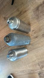 3 antieke kruiken, Ophalen