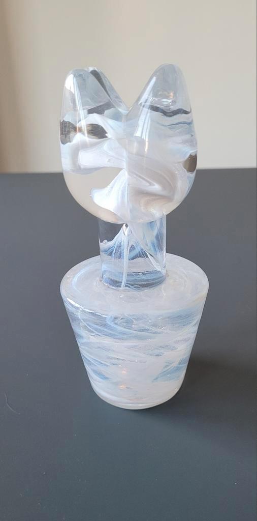 Kosta Boda handgeblazen gemêleerd witte Flower Power tulp, Antiek en Kunst, Kunst | Designobjecten, Ophalen of Verzenden