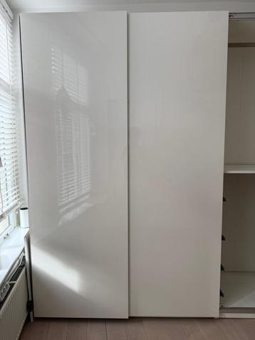 IKEA PAX kast met hoogglans schuifdeuren