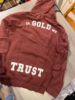 Zeer nette Heren Hoodie / Trui ‘In Gold We Trust’ - Maat M, Maat 48/50 (M), Ophalen of Verzenden, Zo goed als nieuw, In Gold We Trust