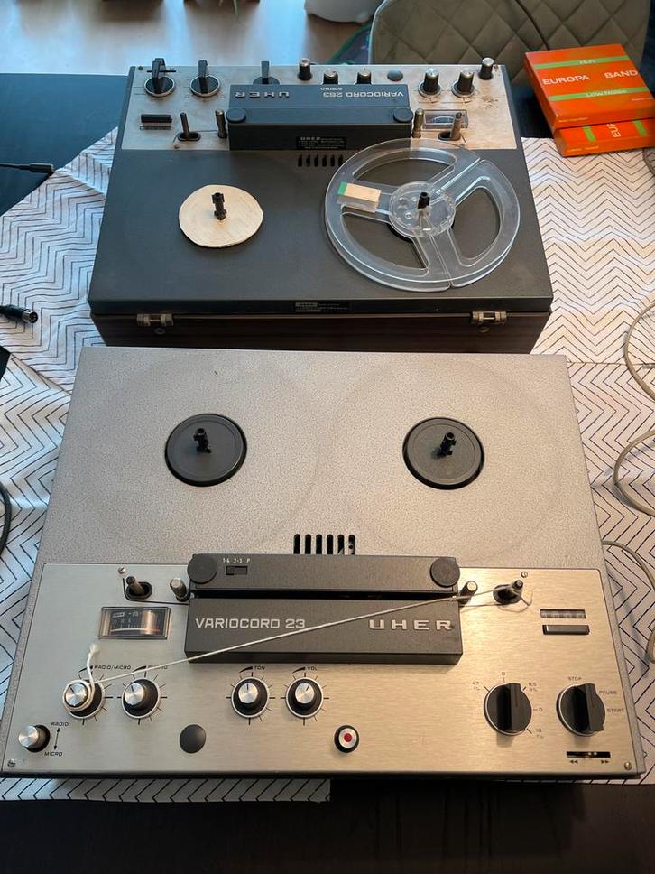 2x UHER Bandrecorders - Zolder Vondst - Onbekend, Audio, Tv en Foto, Bandrecorders, Defecte bandrecorder, Ophalen