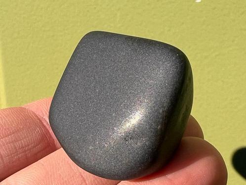 Zwarte Azeztuliet mineralen W, Verzamelen, Mineralen en Fossielen, Mineraal, Ophalen of Verzenden