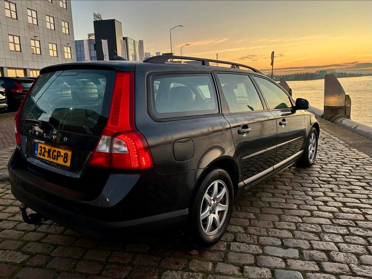 Volvo V70 2.4 D AUT 2009 Grijs, Auto's, Volvo, Particulier, V70, ABS, Bluetooth, Centrale vergrendeling, Climate control, Cruise Control