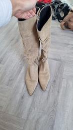 Prachtige suede beige laarzen maat 37, Gedragen, Beige, Ophalen of Verzenden, Hoge laarzen