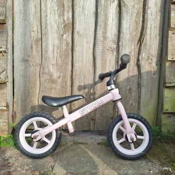 Story Loopfiets (Roze) beschikbaar voor biedingen