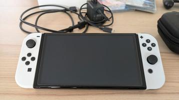Nintendo Switch OLED wit ZGAN beschikbaar voor biedingen