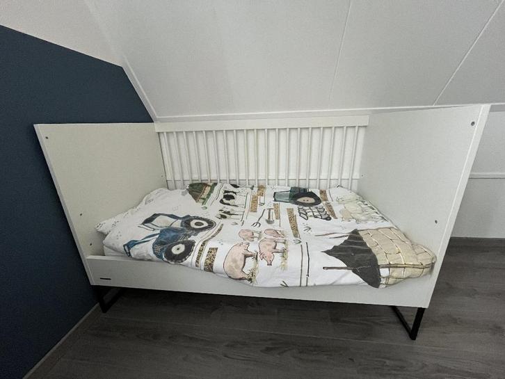 Ledikant - peuterbed kidsmill, Kinderen en Baby's, Kinderkamer | Bedden, Zo goed als nieuw, Minder dan 140 cm, 70 tot 85 cm, Lattenbodem