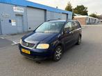 Volkswagen touran benzine 2004 grijskenteken, Auto's, 13 km/l, Volkswagen, 1445 kg, 750 kg