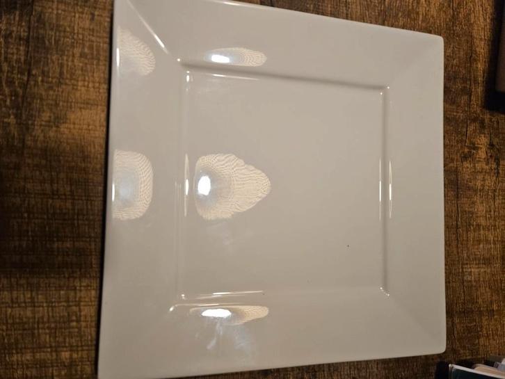Compleet Wit Vierkant Servies - Borden & Schalen, Huis en Inrichting, Keuken | Servies, Gebruikt, Compleet servies, Effen, Keramiek